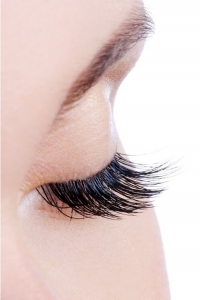 Who Can Benefit from Eyelash Enhancements in Wolverhampton